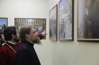   &raquo; Click to zoom ->