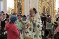   &raquo; Click to zoom ->