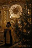   &raquo; Click to zoom ->