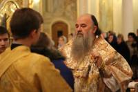   &raquo; Click to zoom ->