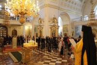   &raquo; Click to zoom ->