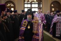   &raquo; Click to zoom ->