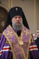   &raquo; Click to zoom ->