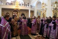   &raquo; Click to zoom ->