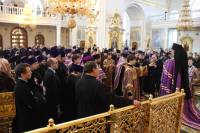   &raquo; Click to zoom ->