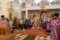   &raquo; Click to zoom ->