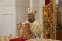   &raquo; Click to zoom ->