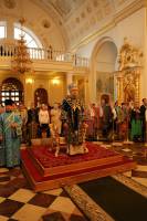   &raquo; Click to zoom ->