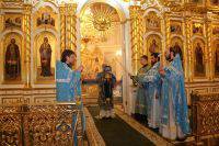   &raquo; Click to zoom ->