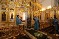   &raquo; Click to zoom ->