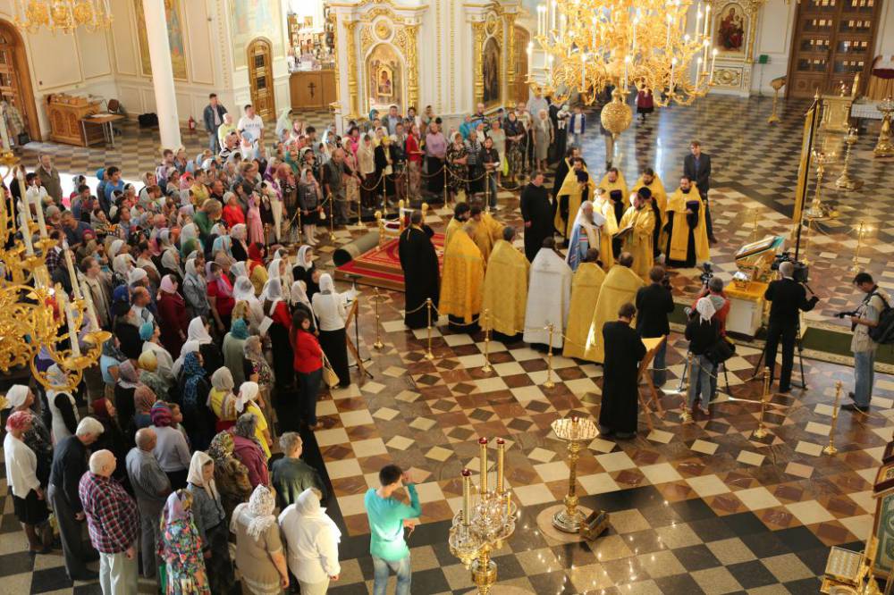   &raquo; Click to zoom ->