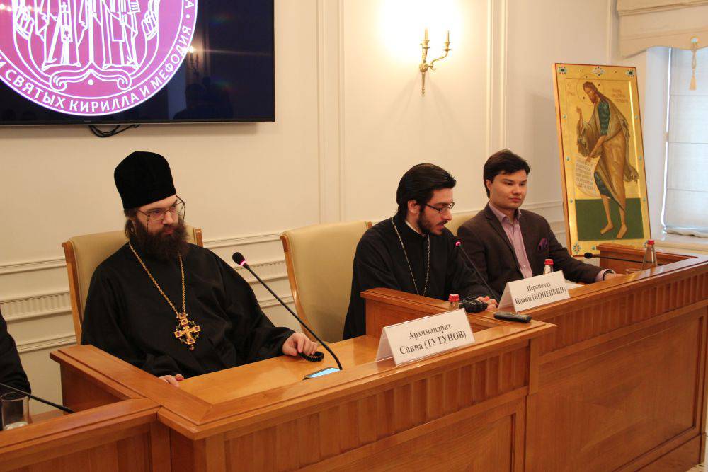   &raquo; Click to zoom ->