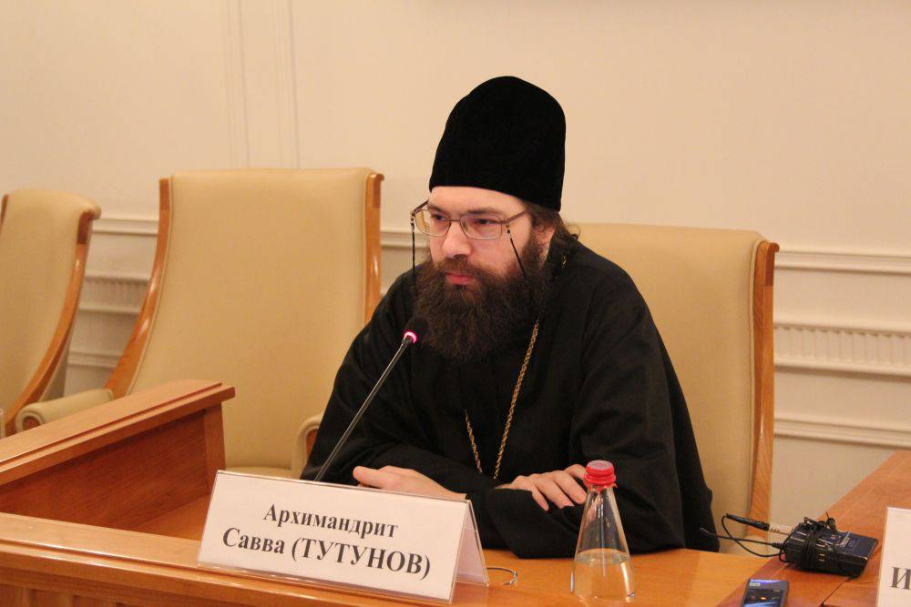   &raquo; Click to zoom ->