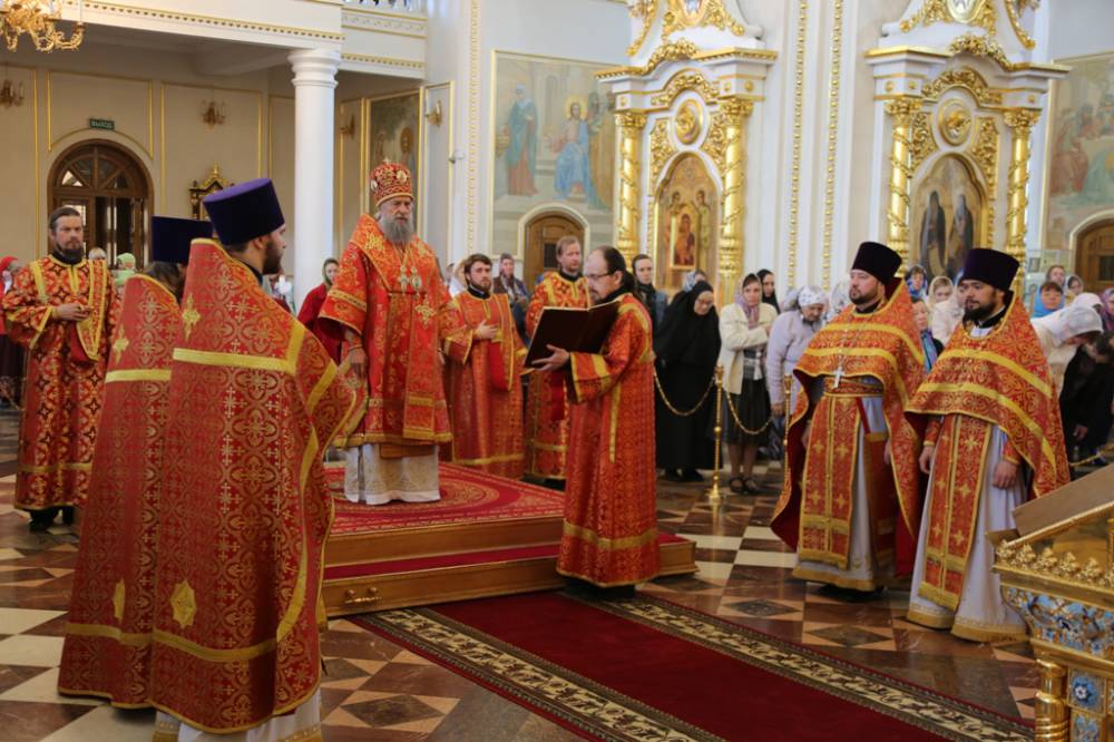   &raquo; Click to zoom ->