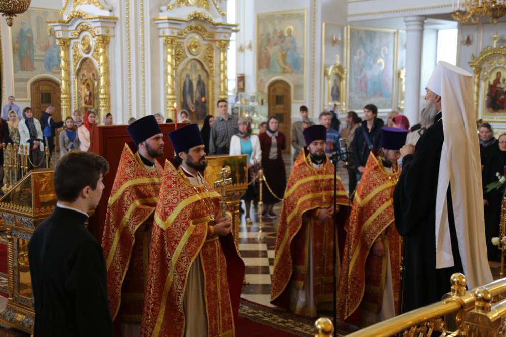   &raquo; Click to zoom ->