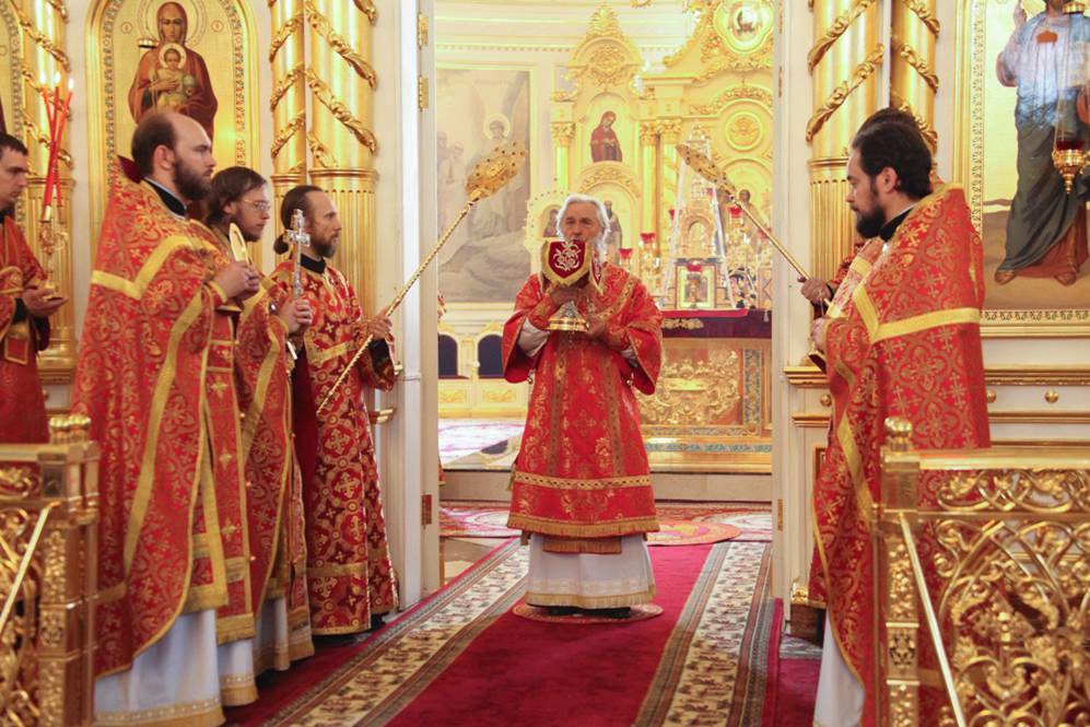   &raquo; Click to zoom ->