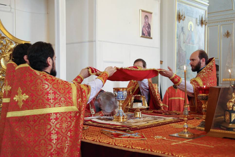   &raquo; Click to zoom ->