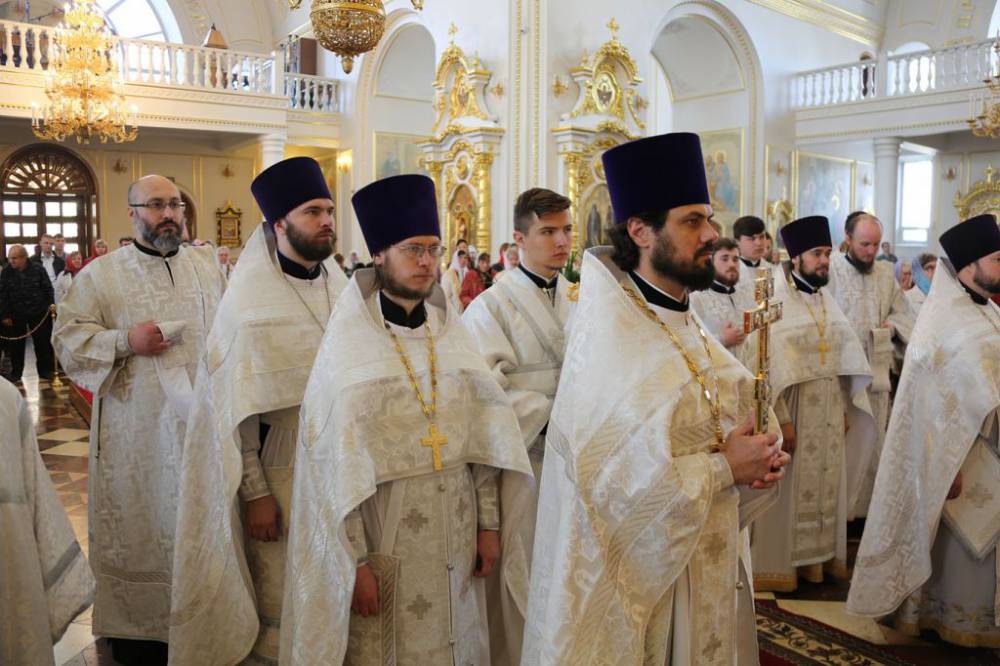   &raquo; Click to zoom ->