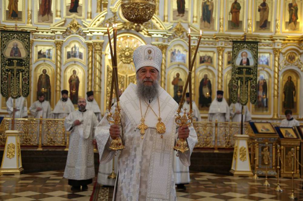   &raquo; Click to zoom ->