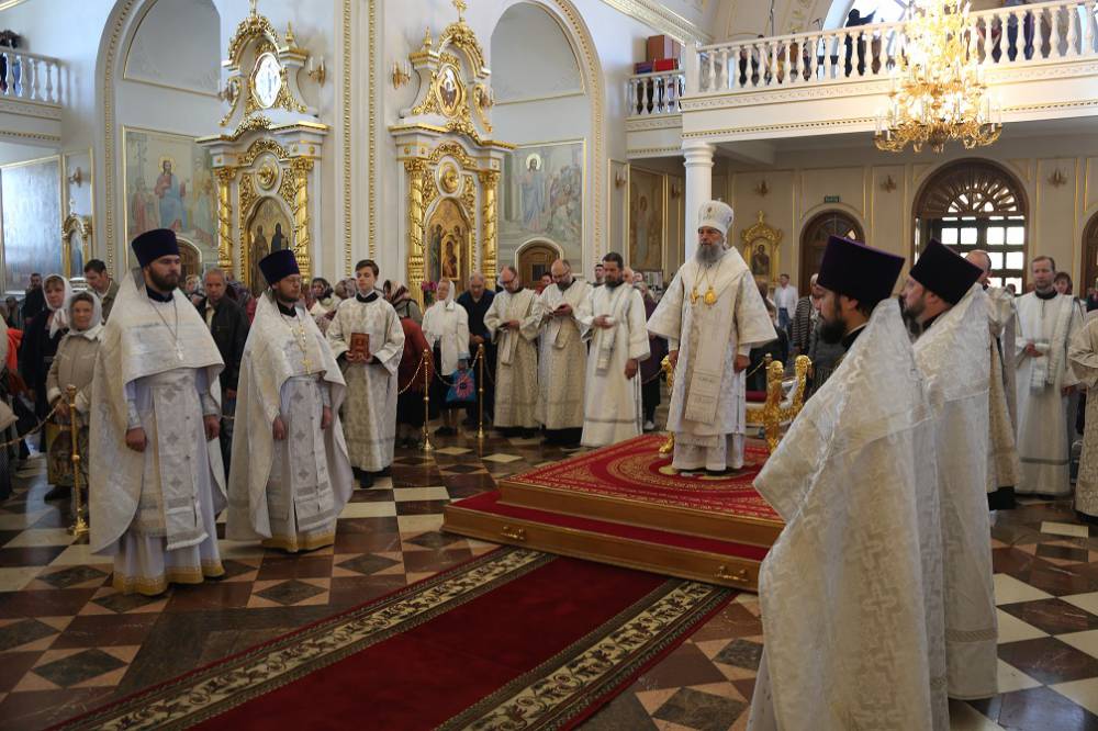   &raquo; Click to zoom ->