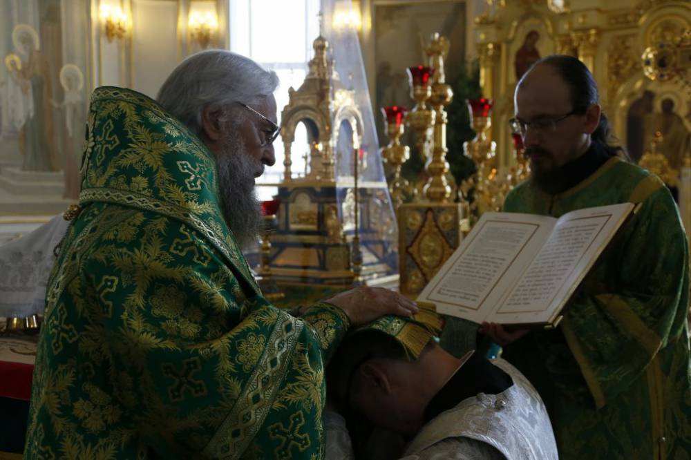   &raquo; Click to zoom ->