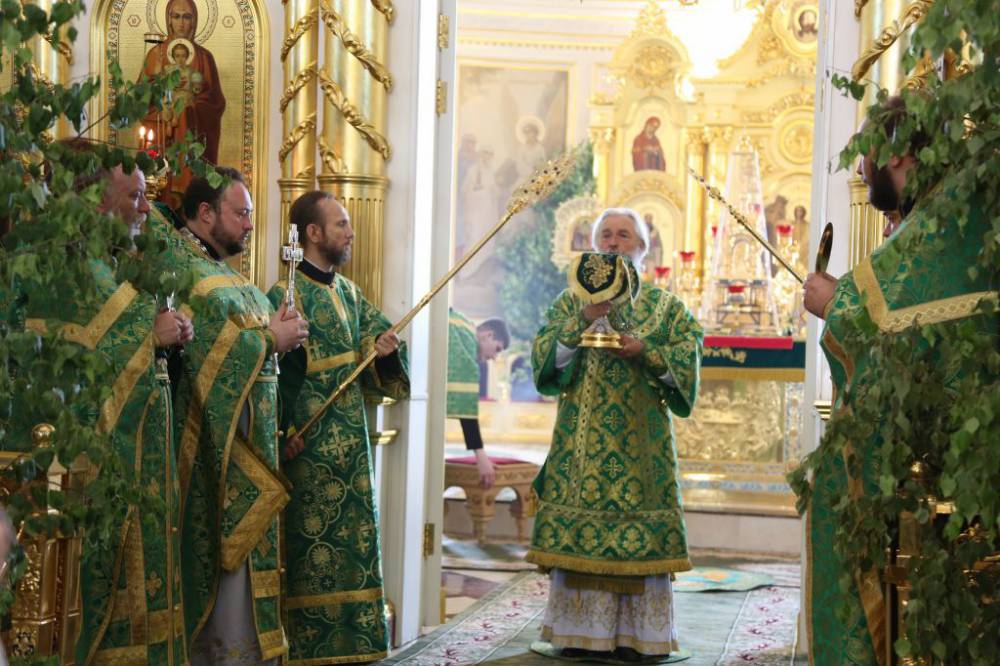   &raquo; Click to zoom ->