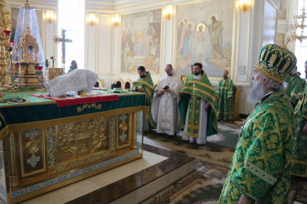   &raquo; Click to zoom ->