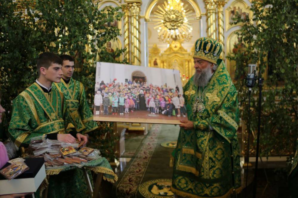   &raquo; Click to zoom ->