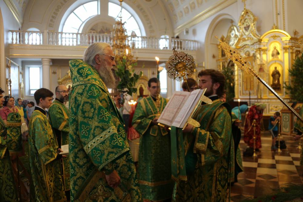   &raquo; Click to zoom ->