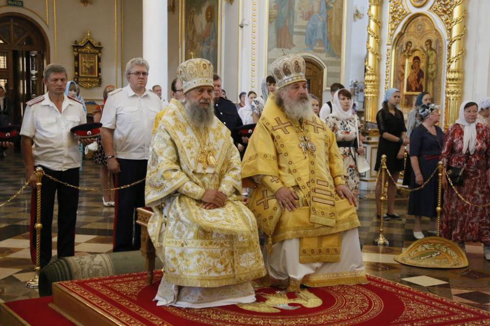   &raquo; Click to zoom ->