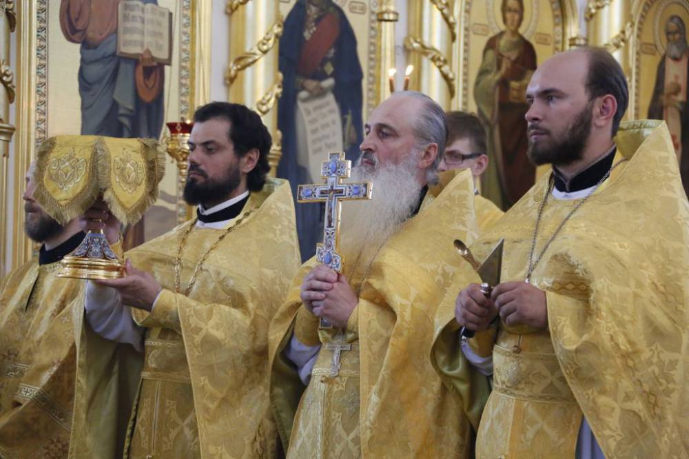   &raquo; Click to zoom ->