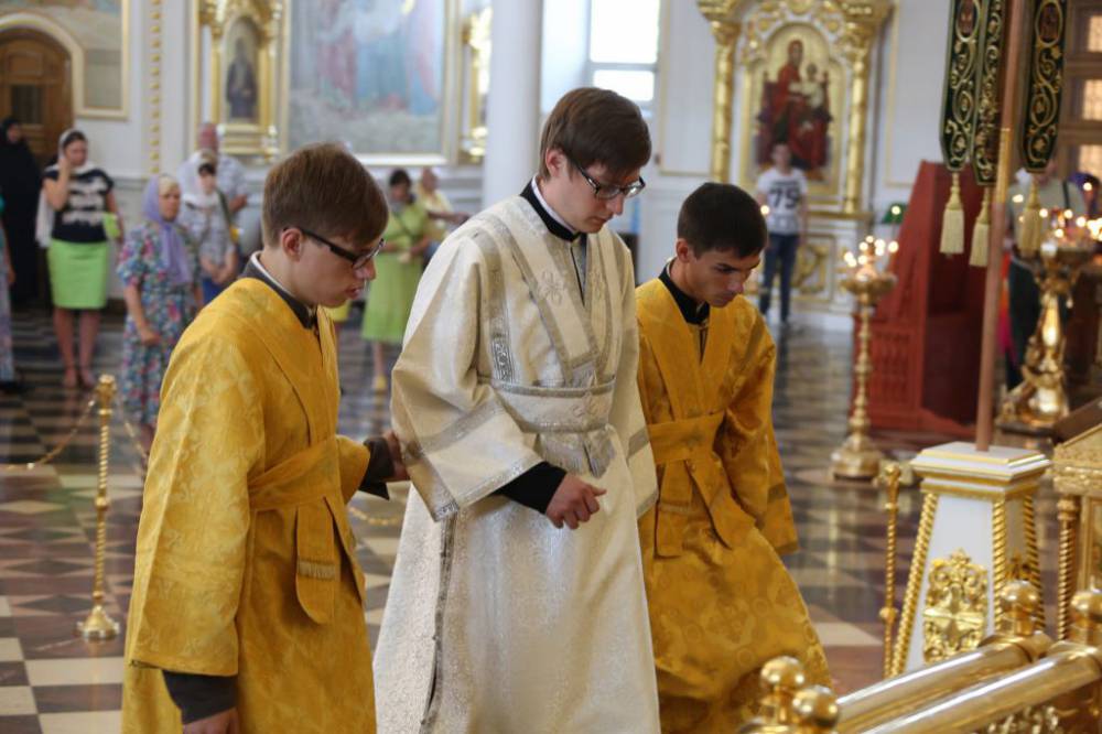   &raquo; Click to zoom ->