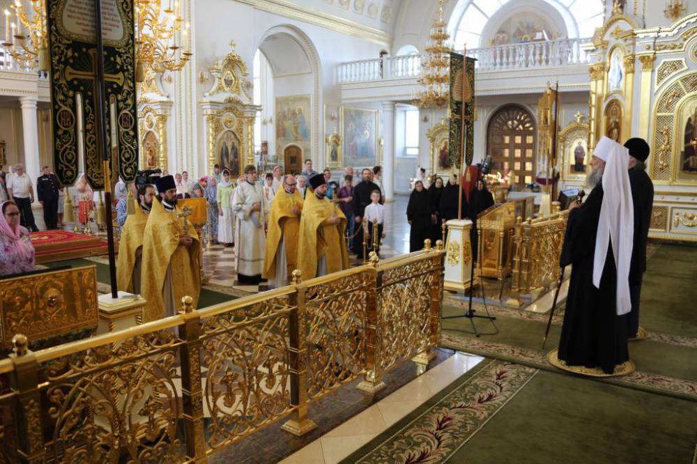   &raquo; Click to zoom ->