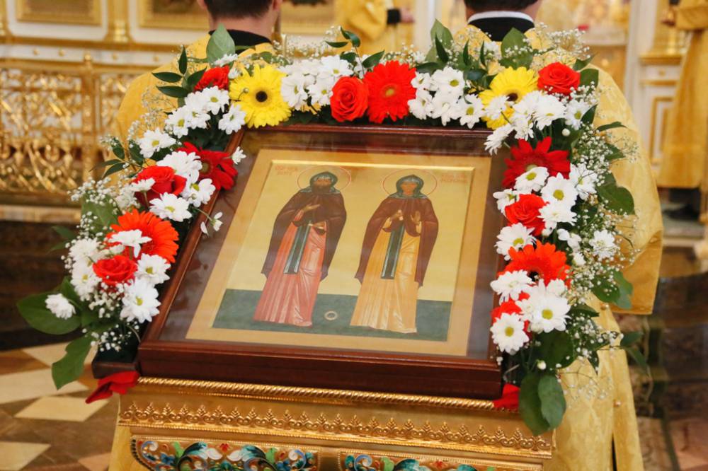   &raquo; Click to zoom ->