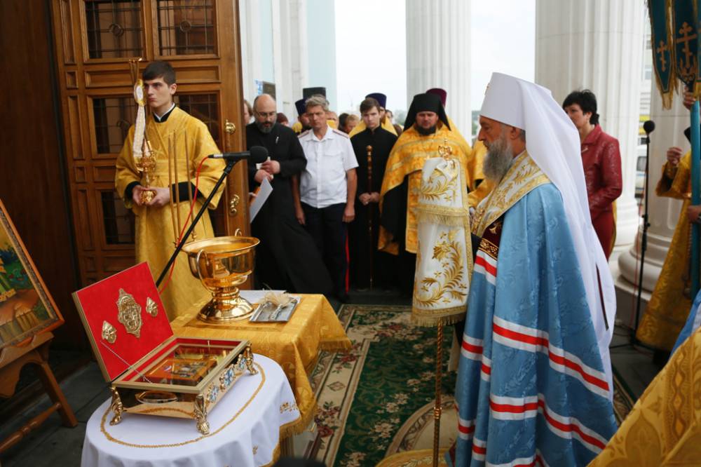   &raquo; Click to zoom ->