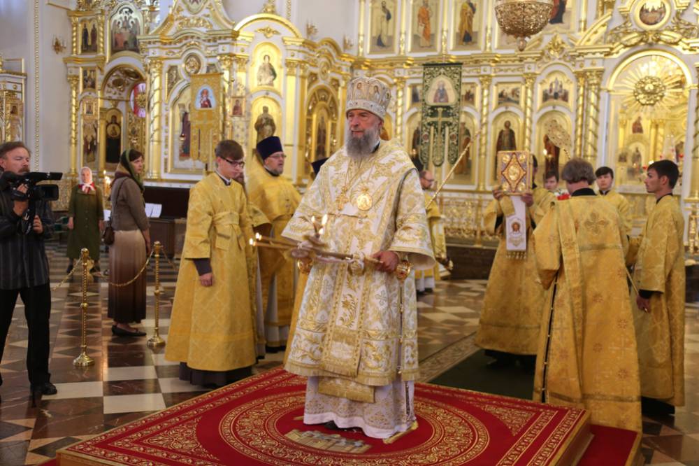   &raquo; Click to zoom ->