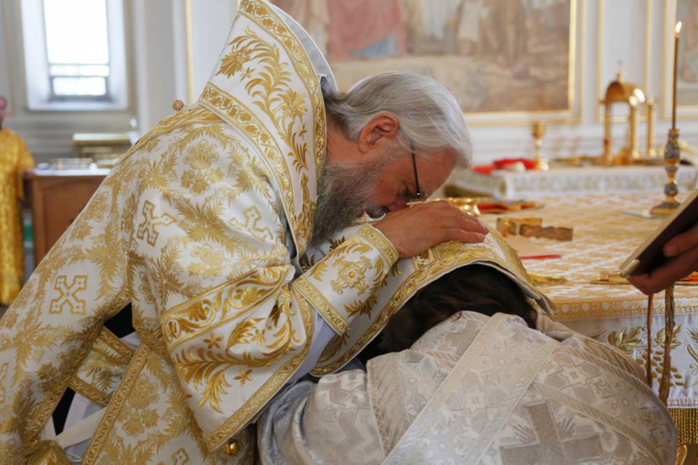   &raquo; Click to zoom ->