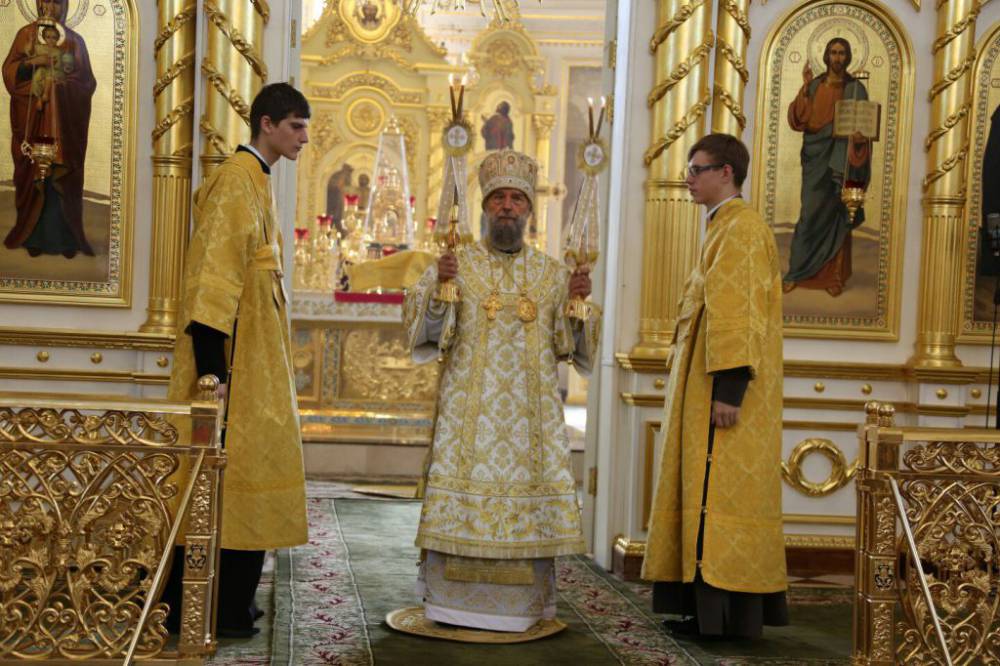   &raquo; Click to zoom ->