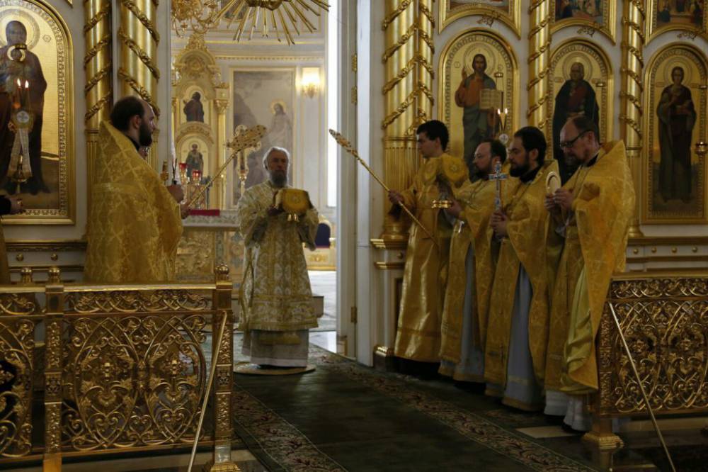   &raquo; Click to zoom ->