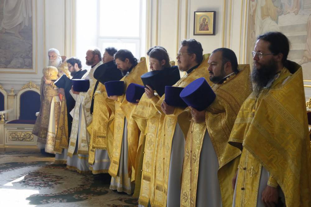   &raquo; Click to zoom ->