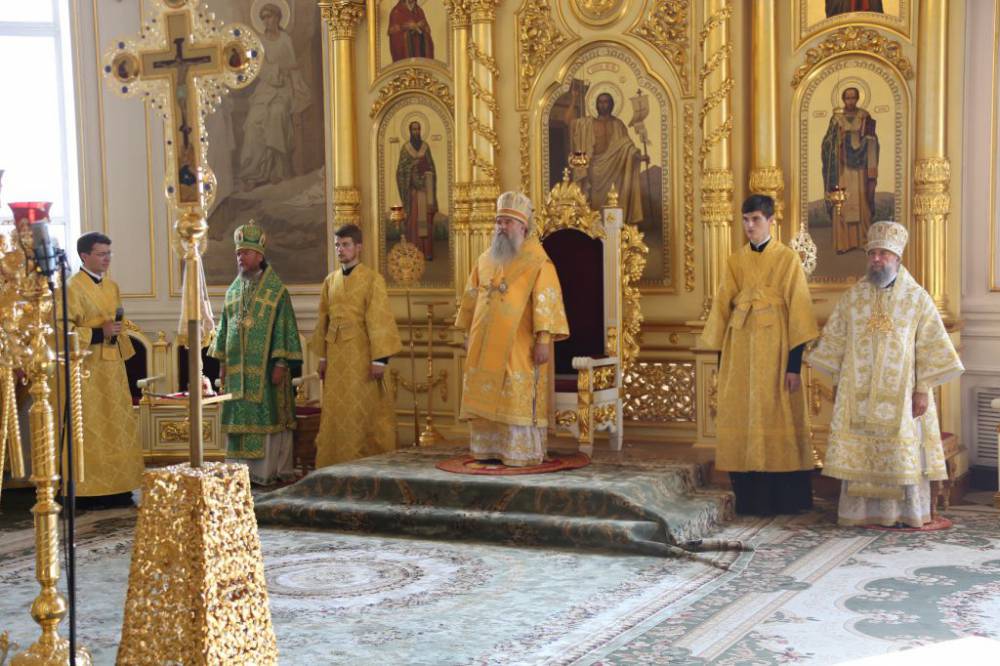   &raquo; Click to zoom ->