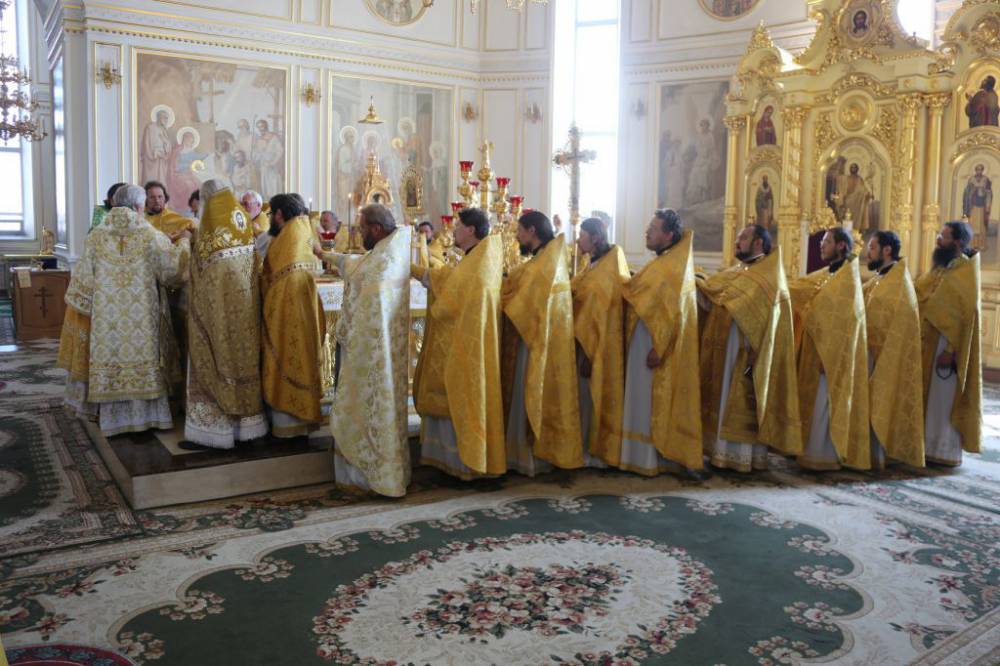   &raquo; Click to zoom ->