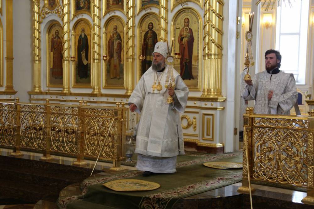   &raquo; Click to zoom ->