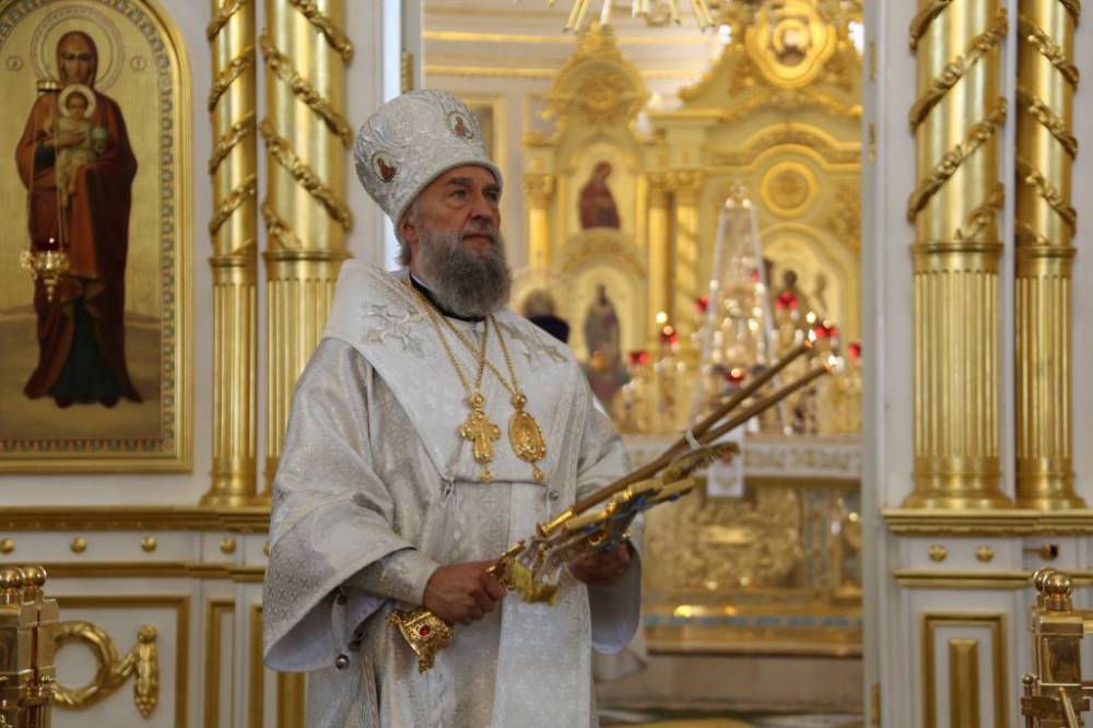   &raquo; Click to zoom ->