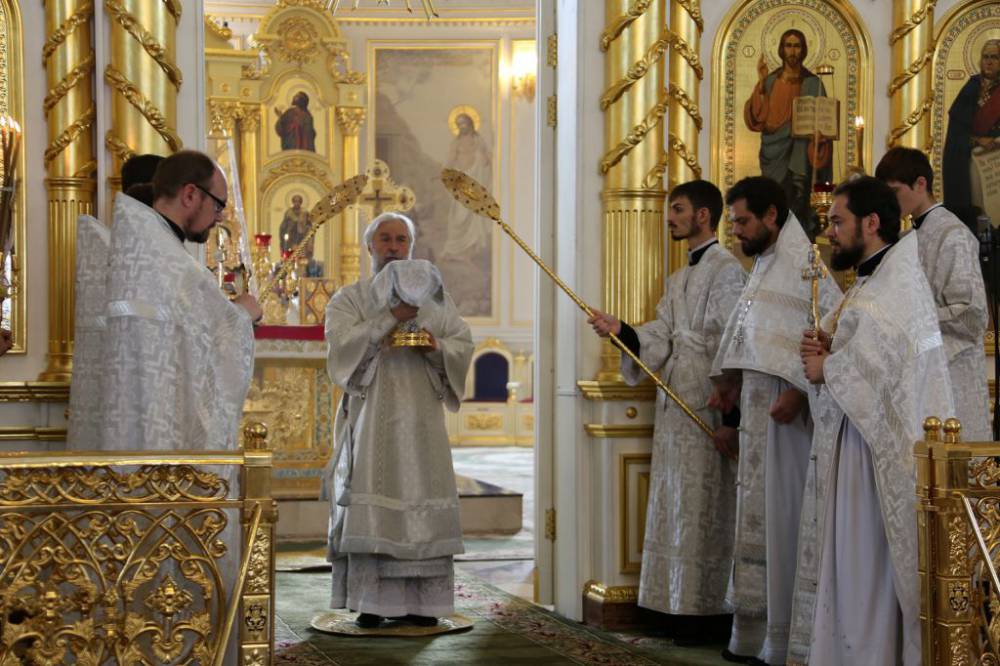   &raquo; Click to zoom ->