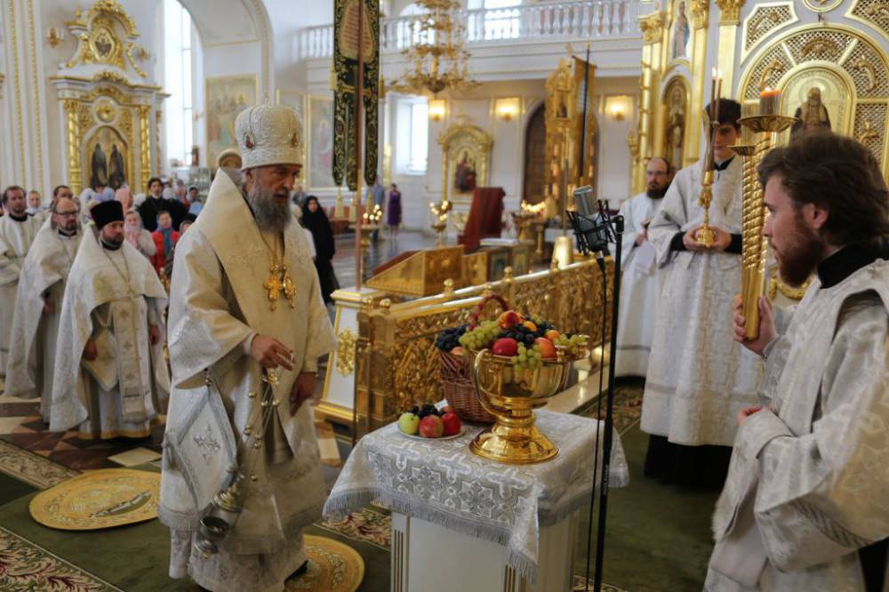   &raquo; Click to zoom ->