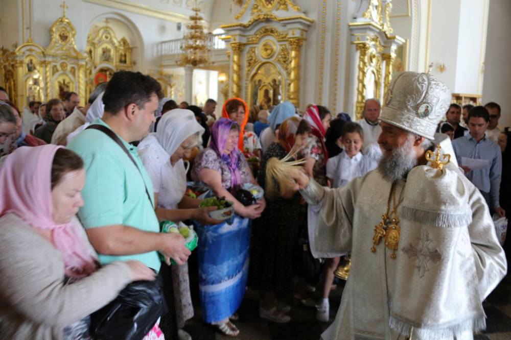   &raquo; Click to zoom ->