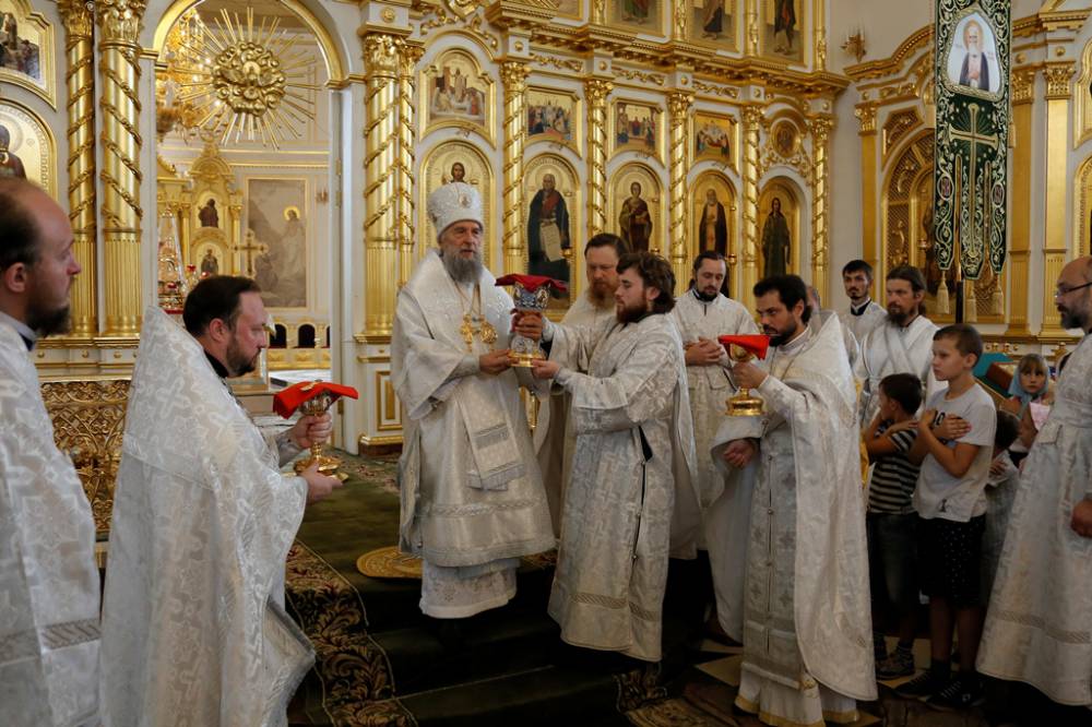   &raquo; Click to zoom ->