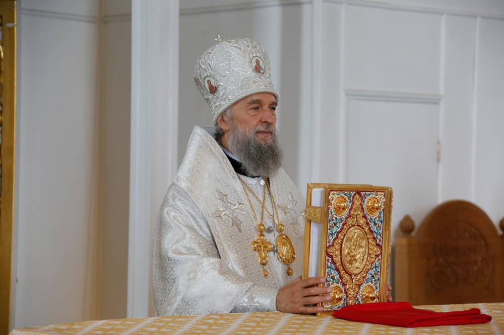   &raquo; Click to zoom ->