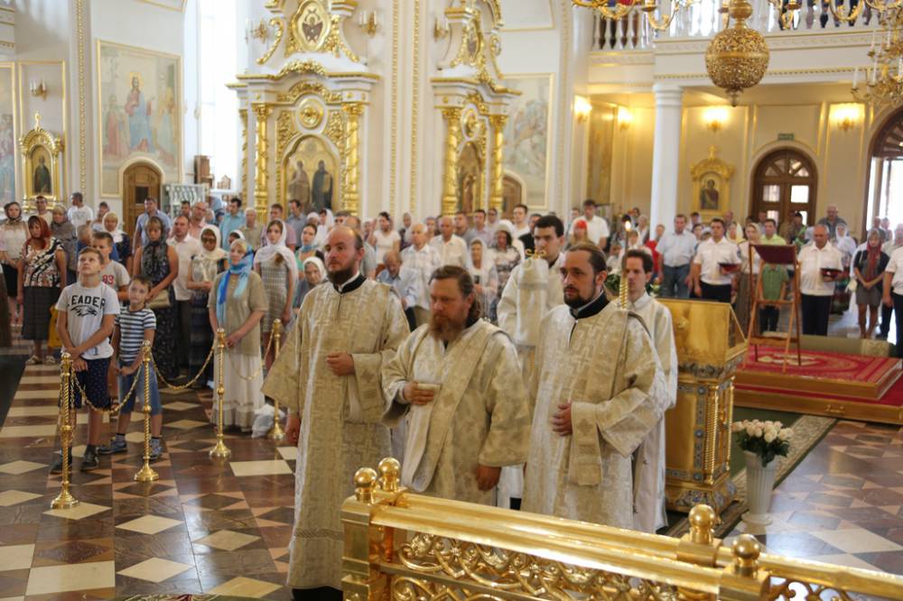   &raquo; Click to zoom ->